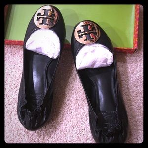 Tory Burch classic ballet flat black leather 6.5